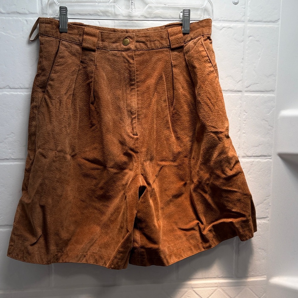 Vintage Women High Waist leather Shorts in Rust Brown